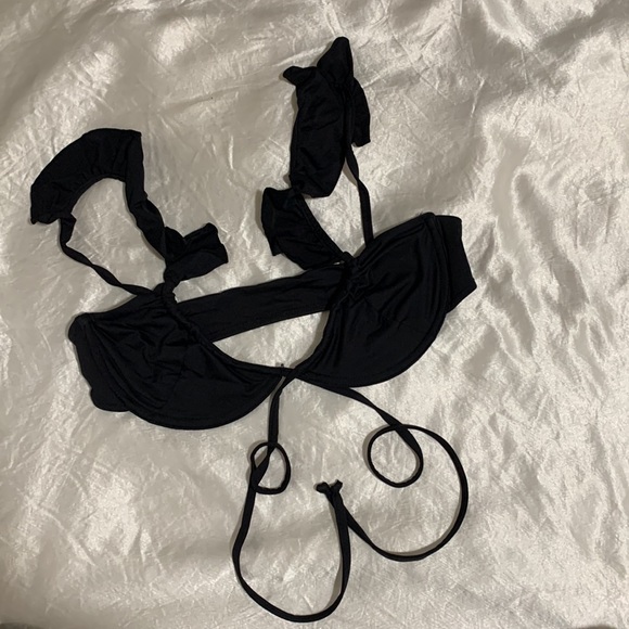 Birdie Ruffle Top - Picture 5 of 8